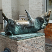 Wismar pig statue