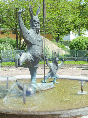 Ludwigshafen quirky statue