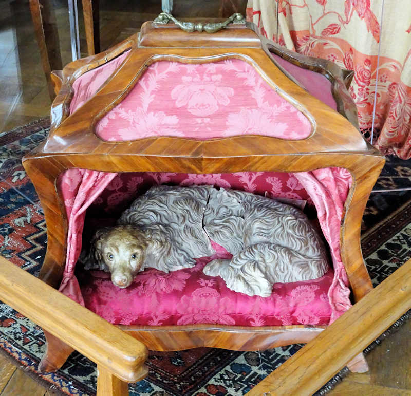 ornate dog kennel