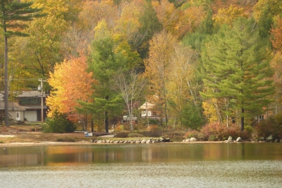 Newfound Lake autumn colours