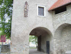 Ribnica castle entrance
